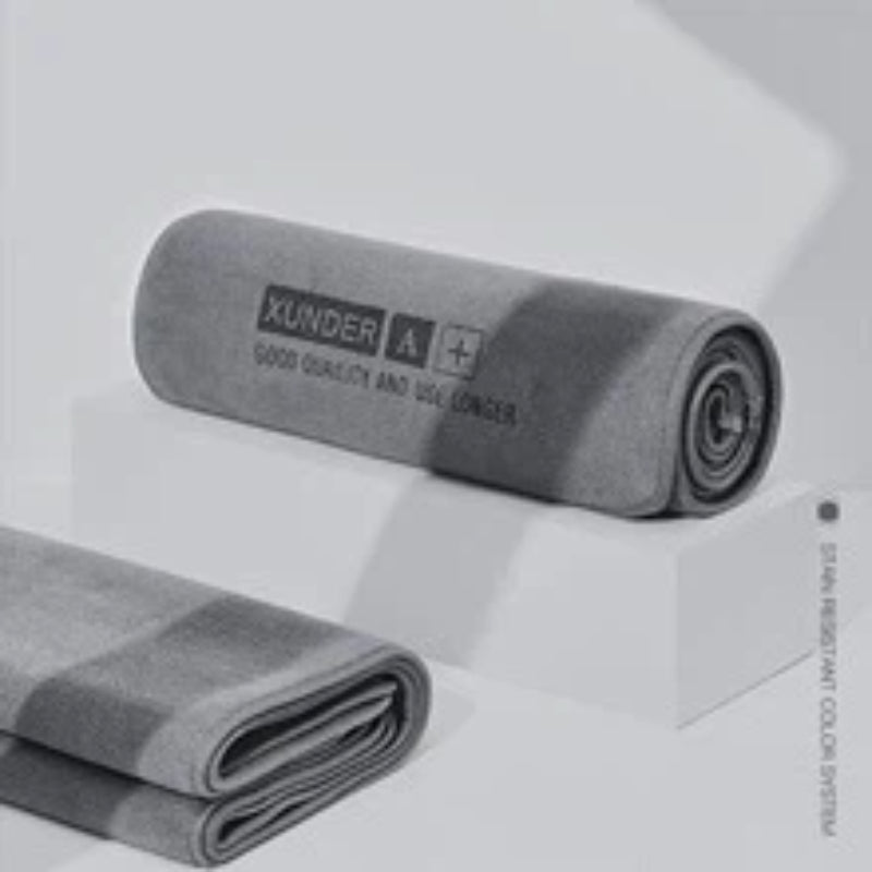 Advanced Fiber Car Towel with Quick Drying Water Absorption for Car Cleaning Tab